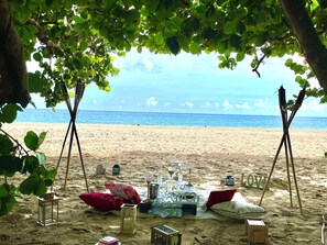 Sun-loungers, beach towels - Superb Beachfront. Epic view! (San Juan)