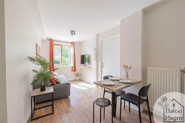 تناول الطعام