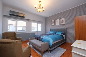 3 bedrooms, iron/ironing board, WiFi, bed sheets - Stylish Galata 3BR w/ Balcony & Bosphorus View/AC (beyoglu)