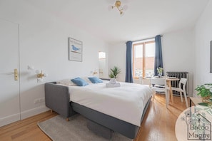 WiFi, bed sheets - Buzz l'Éclair Vers l'infini at Disneyland Paris (Magny-le-Hongre)