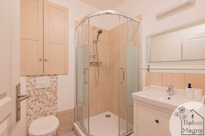 Hair dryer, towels - Donald's Lodge - 5 min from Disneyland Paris (Magny-le-Hongre)