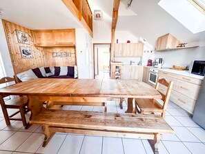 Dining - Le Front de Neige – 12 Guests, Albiez (Albiez-Montrond)