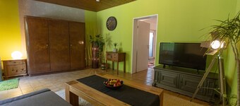 Apartment 'Taunuslodge' with Private Terrace, Garden and Wi-Fi