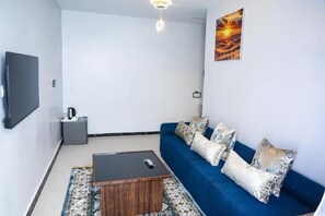 ห้องดีลักซ์สวีท, ลานระเบียง, วิวรีสอร์ท | Wi-Fi ฟรี