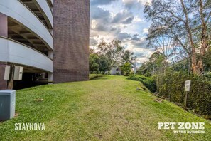 Property grounds - Staynova Comfortable Loft in El Poblado (Medellín)