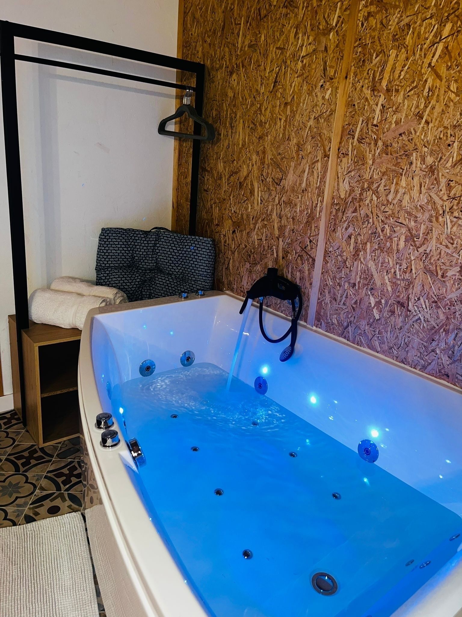 1 camera, Wi-Fi, lenzuola, accesso in sedia a rotelle