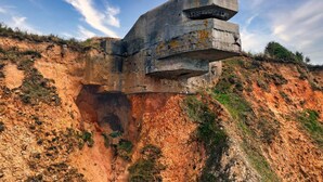 A concrete structure on a hillside with a clear sky. - The Bubble Chalet  (Sainte-Marie-au-Bosc)