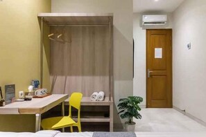 Room - Mono Coliving Ngagel, Surabaya (Gubeng)
