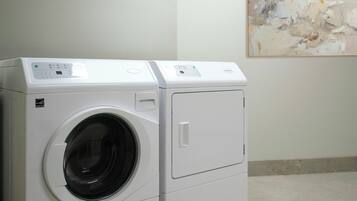 Ruang laundry