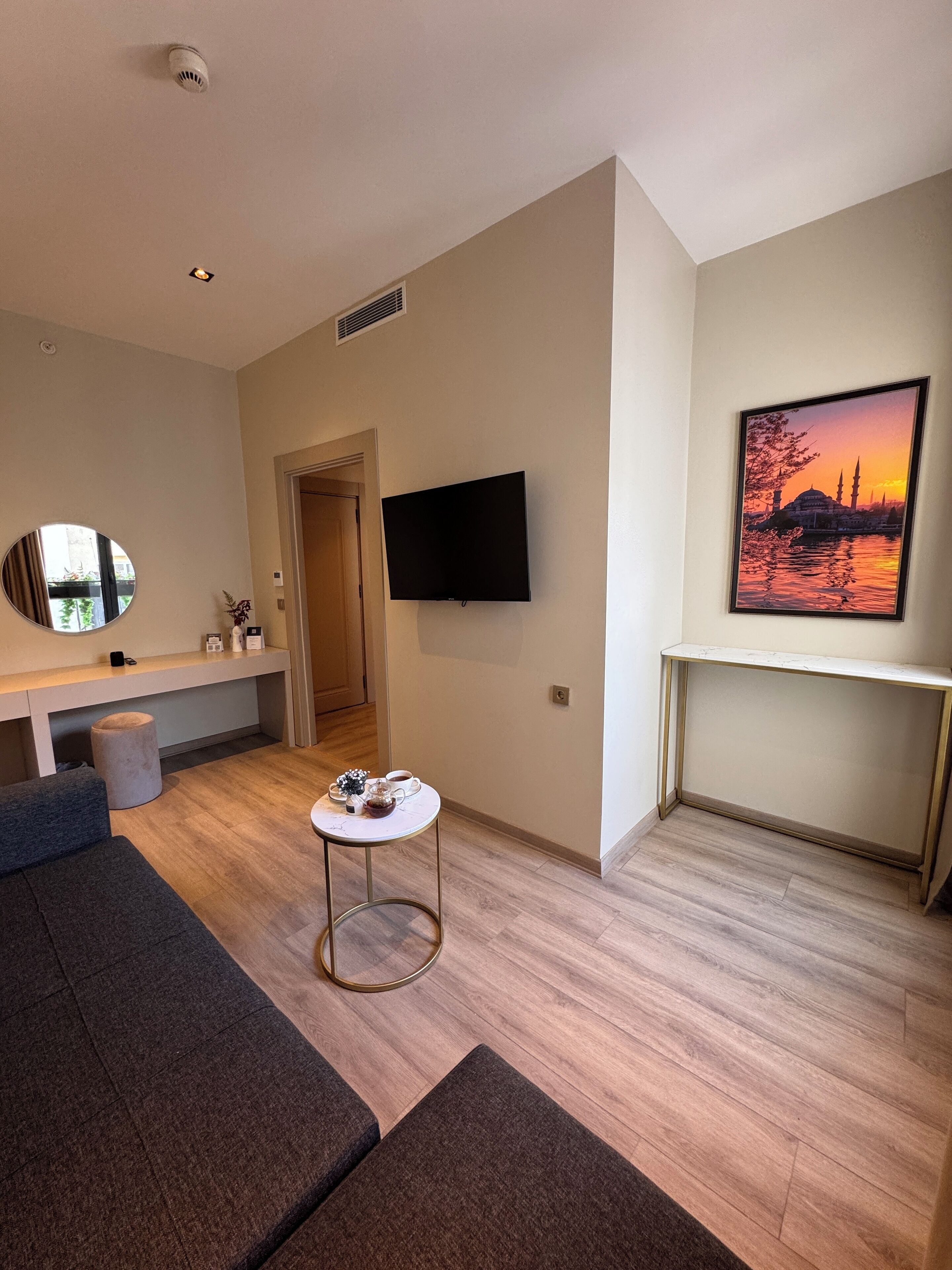 Suite junior | Ropa de cama de alta calidad y minibar 