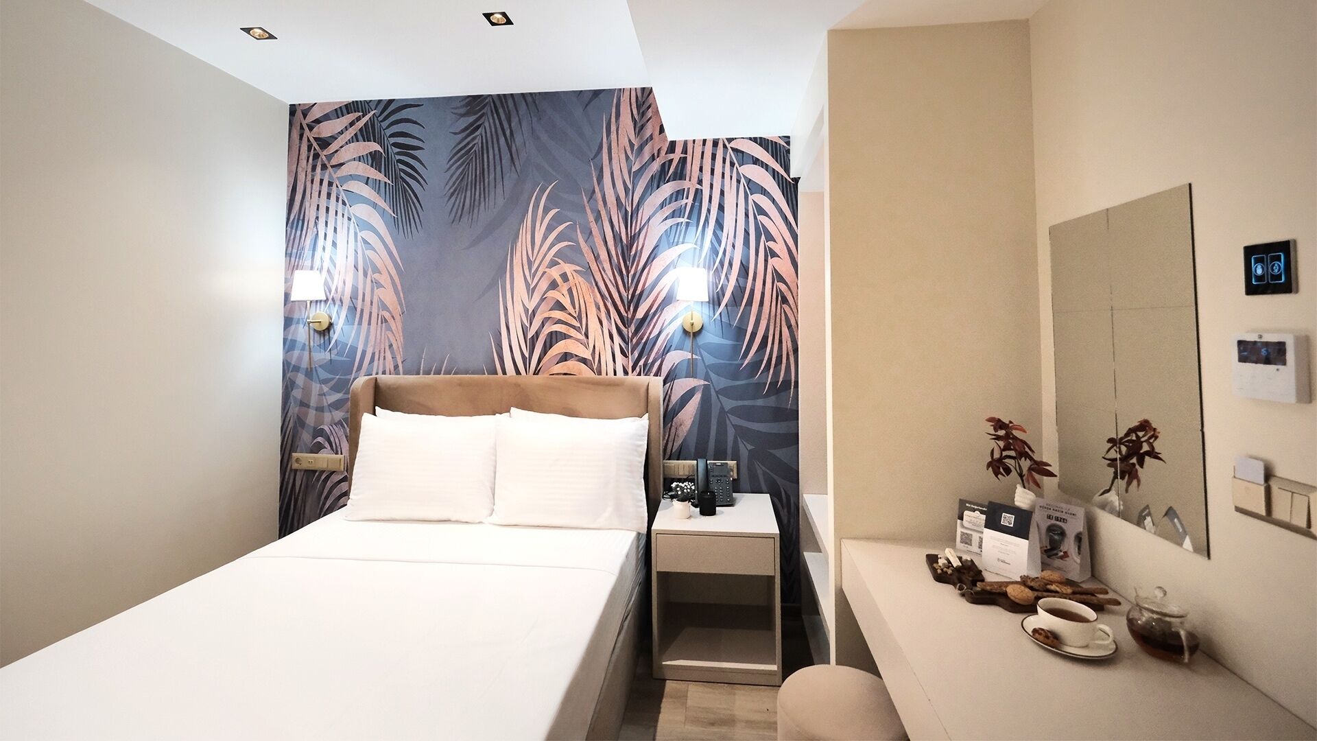 Habitación doble superior | Ropa de cama de alta calidad y minibar 