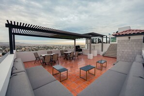 Outdoor dining - Loft Ocean View 1 BedRoom I Perfect Stay with Confort (Cabo San Lucas)