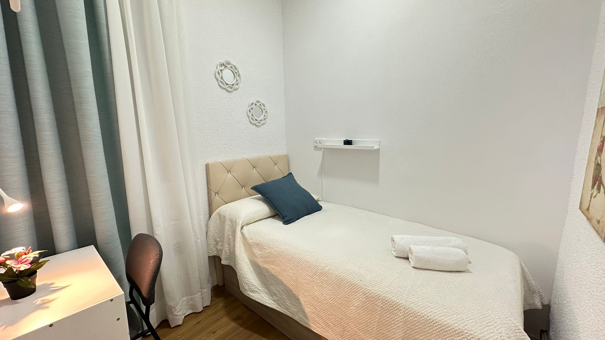 Single Room, Shared Bathroom | Desk, iron/ironing board, free WiFi