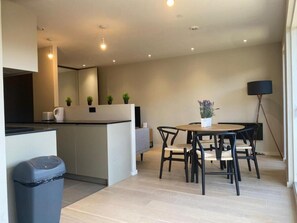 Living area - Joyful - 2 Ensuite Flat in M15 (Manchester)