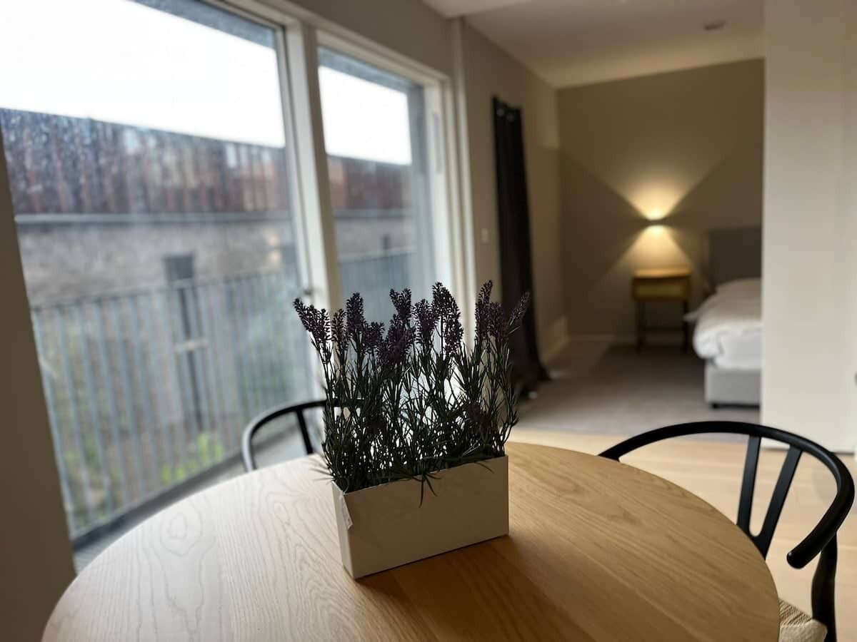 Leilighet – basic, balkong, byutsikt | Oppholdsområde