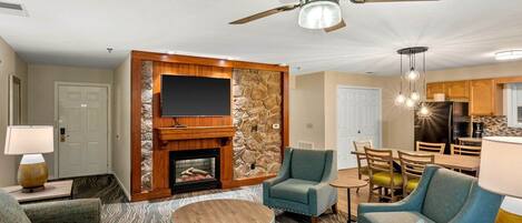 TV, caminetto, lettore DVD