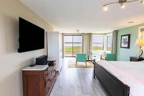 3 habitaciones, escritorio, wifi gratis y ropa de cama