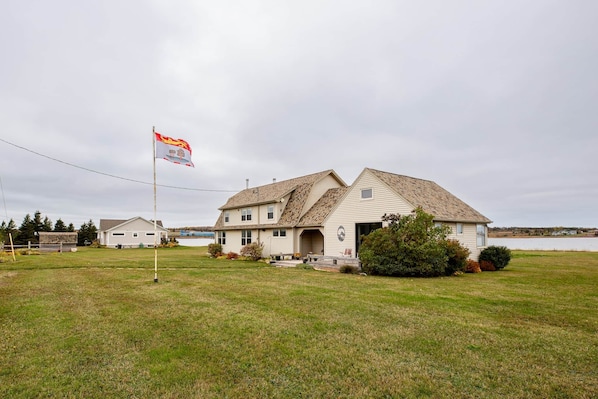 المنشأة من الخارج