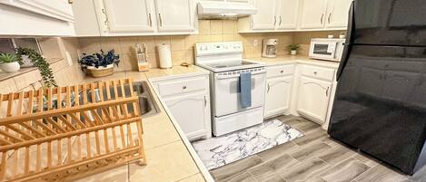 Mikrovågsugn, ugn och spishäll