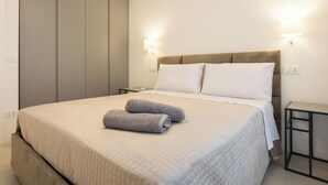2 bedrooms, iron/ironing board, WiFi, bed sheets - Luxury Villa Artemis (Palermo)