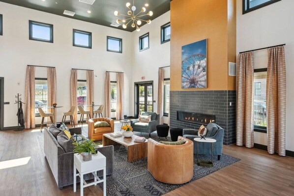 Smart TV, stereo, offices