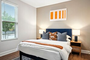2 bedrooms, desk, iron/ironing board, travel crib