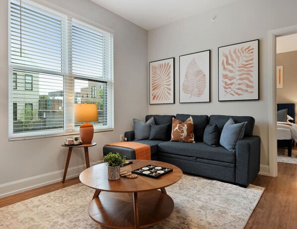 Smart TV, stereo, offices