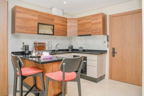 Studio Suite Deluks | Seprai katun Mesir, seprai premium, dan Wi-Fi gratis