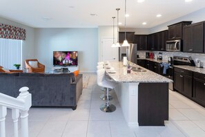 Fridge, microwave, oven, stovetop - Ideal Family 5BR Villa in Windsor at Westside Resort ● Private Pool, BBQ & more! (Kissimmee)