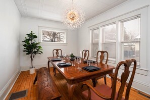 Dining - The Nightingale  · King Bed l 5 min to MOA l 75 & 65 HDTV I Ping Pong (Richfield)