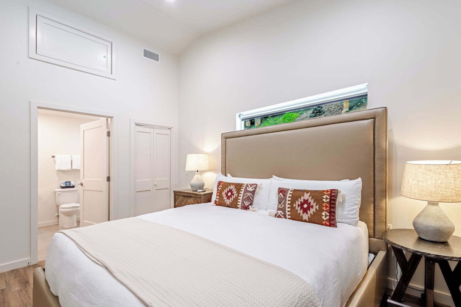 2 bedrooms, Internet, bed sheets