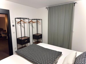 1 bedroom, WiFi, bed sheets - Apartment in the Grafschaft with Shared Terrace, Private Garden, and Wi-Fi (Gelsdorf)