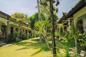 Unclassified image, 5 of 17, button - The Confidential Mandalika (Lombok)