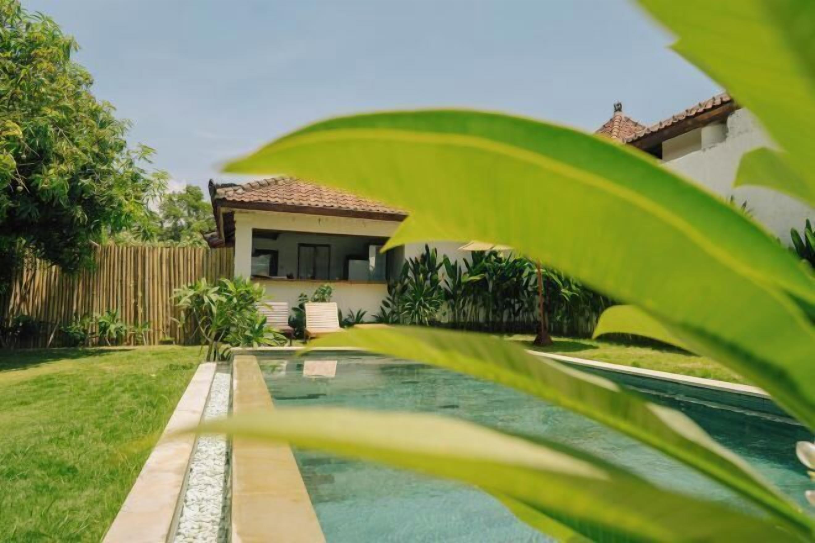 Kolam renang outdoor