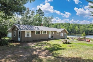 Exterior - Joyce Lake Escape (Land O' Lakes)