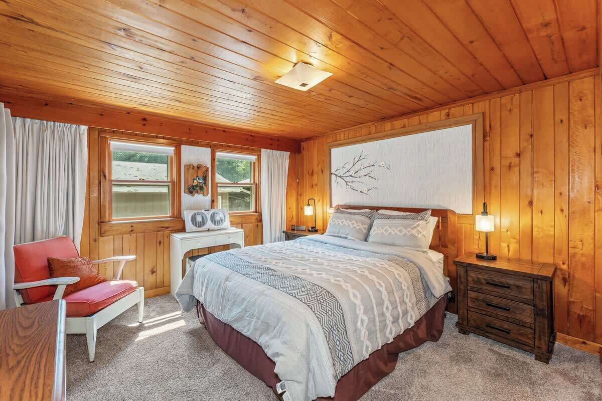 3 bedrooms, WiFi, bed sheets