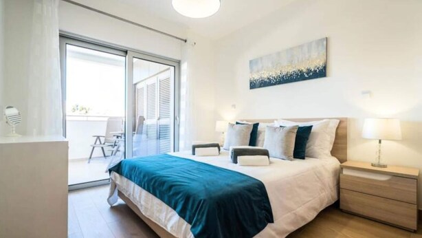 Room - Apartments for 4 People (Lagos)