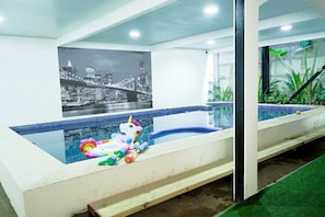 Pool - 1-Bedroom Suite w/Bathtub, Smart TV, A/C + Pool (Playa negra)