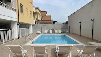 Piscina all'aperto