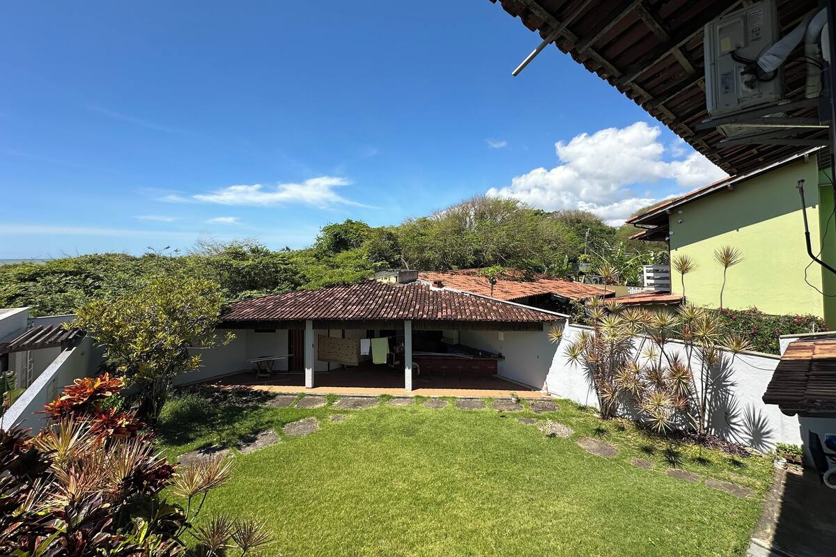 Laptop workspace, free WiFi