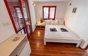 2 bedrooms, free WiFi