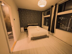 2 bedrooms, WiFi, bed sheets - A walk away from all the attractions in Manchester City Centre. (Salford)
