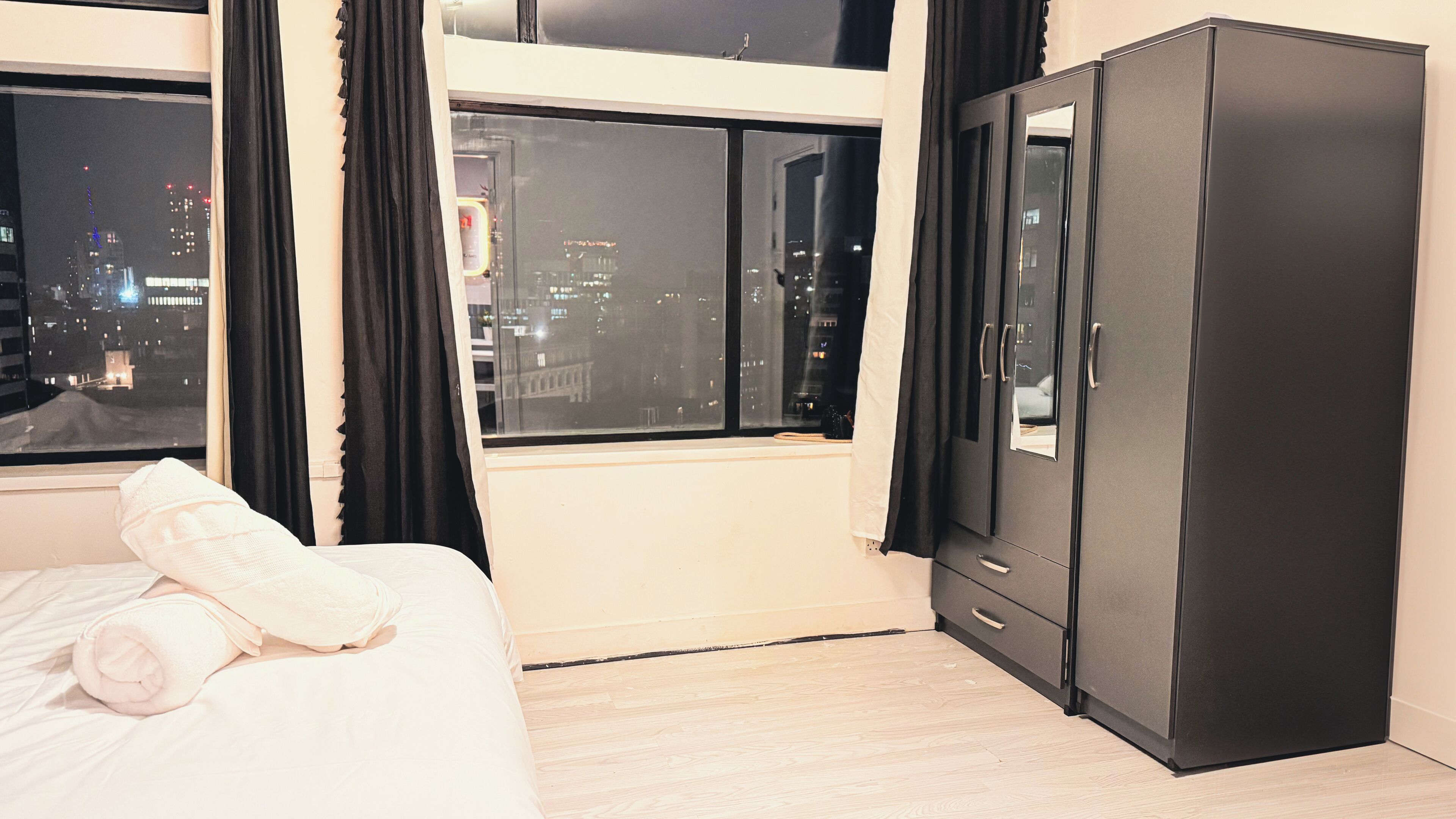 2 bedrooms, WiFi, bed sheets