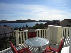 Outdoor dining - Adria View Apartments Jasenovo A4 (Žaborić)