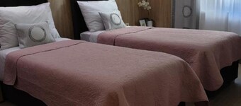 Ginko Rooms - Triple Room With Private Bathroom (A4)