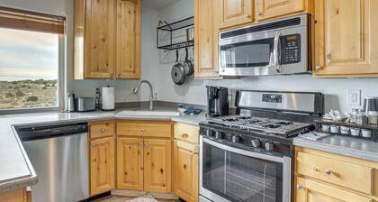 Near Dinosaur Nat'l Monument! High Desert Hideaway