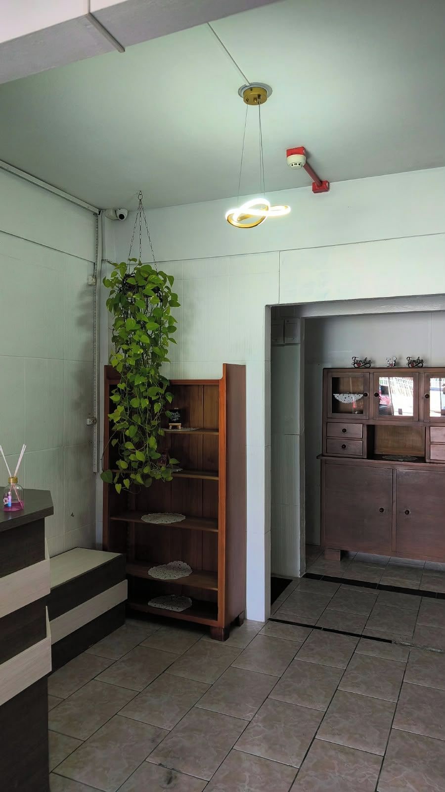 Meja sambut tetamu