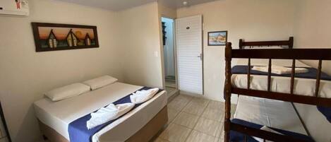 基本四人房 | 免費 Wi-Fi