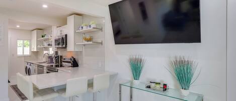 Kühlschrank, Herdplatte, Geschirrspüler