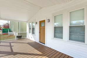 Exterior detail - 10 Mi to Lincoln Financial Field: Family Home! (National Park)